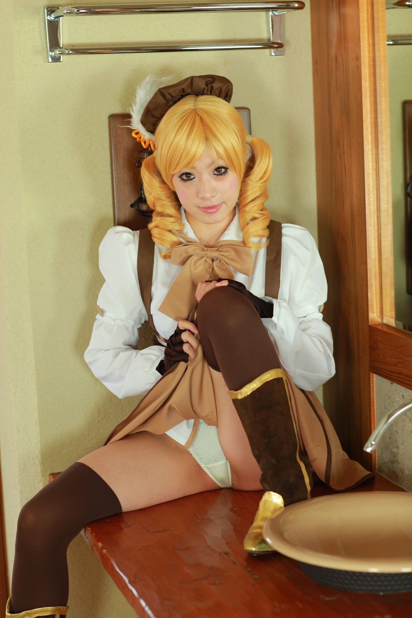 [Cosplay]  Mahou Shoujo Madoka Magika - New Mami Tomoe Hot Cosplay 1